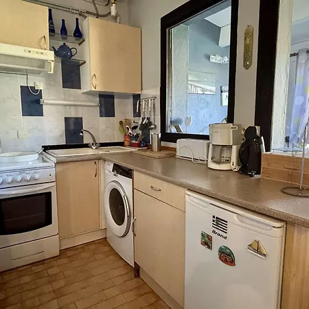 Apartment 3 Pieces, 4 Couchages, Climatise, Piscine, Parking, Proche - - Fr-1-225-349 *